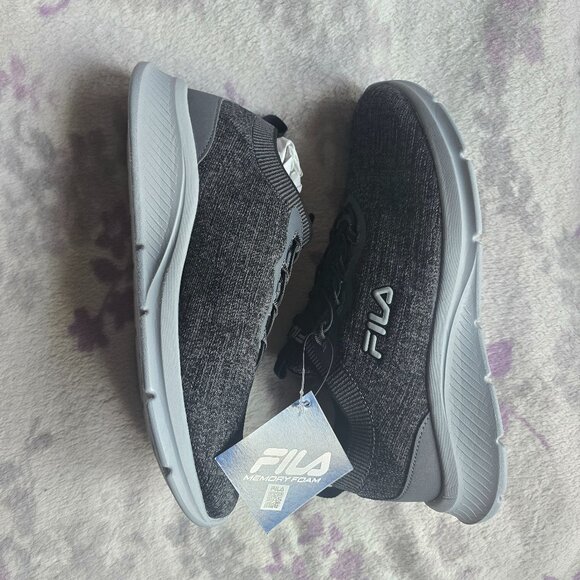Fila Men's Running Slip On Gray Athletic Sneakers - Memory Skyway Size 8 - Picture 1 of 9